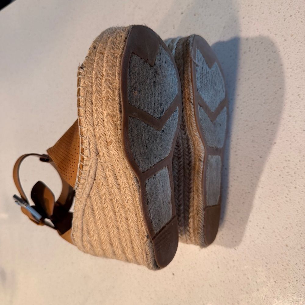Marc Fisher Mlannie Tan Leather Espadrille Wedge Ankle Strap Sandal Size 5.5 - Picture 6 of 9